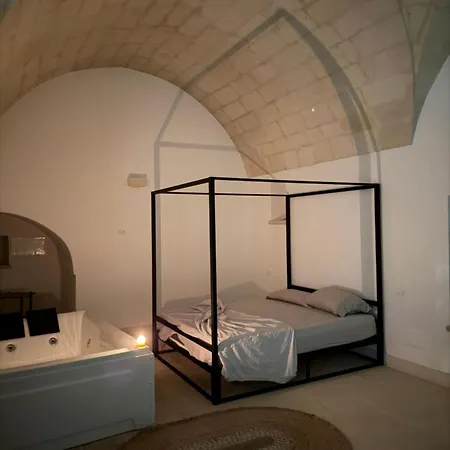 Petra Suite&pool Bed & Breakfast Uggiano La Chiesa