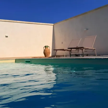 Petra Suite&pool Uggiano La Chiesa