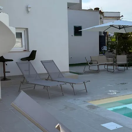 Petra Suite&pool 4* Uggiano La Chiesa